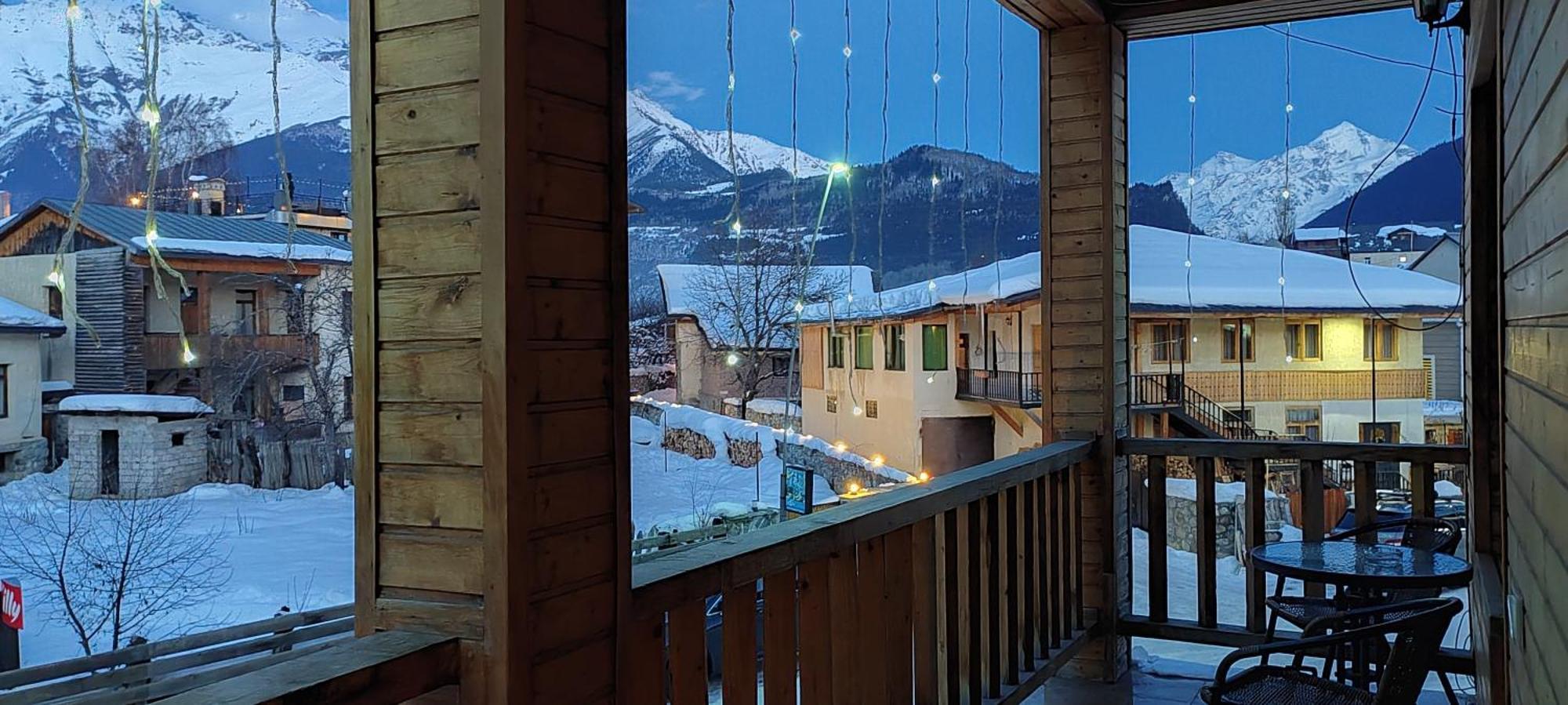 Hotel Svanseti Mestia Pokoj fotografie